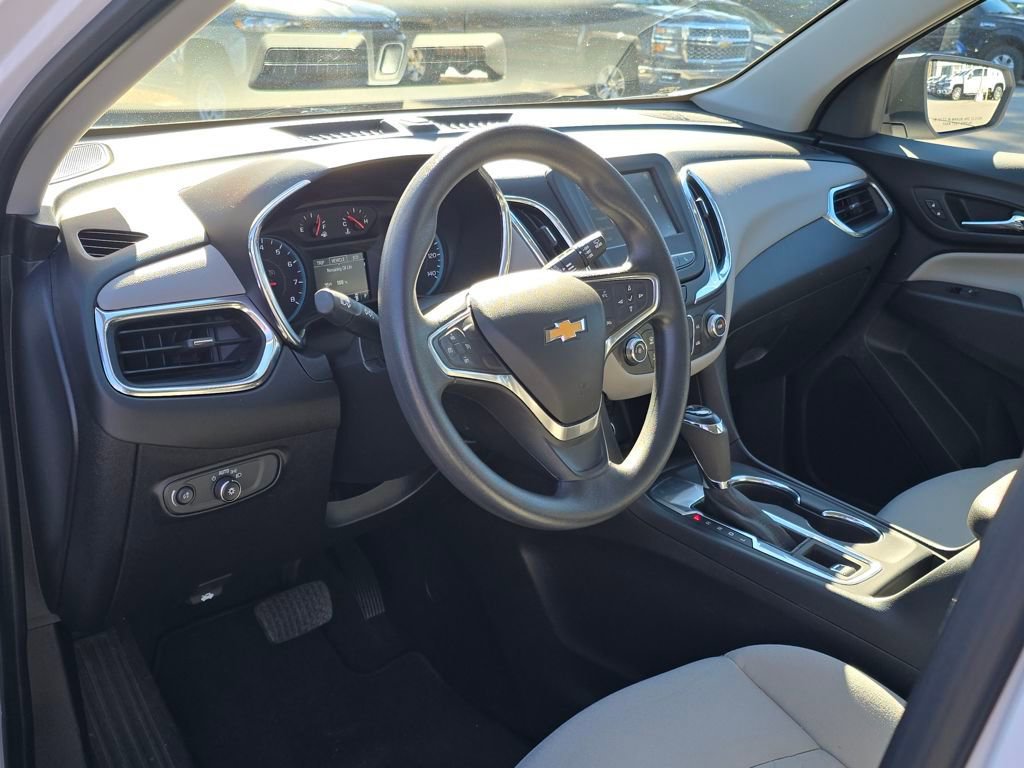 Used 2018 Chevrolet Equinox LS image 12