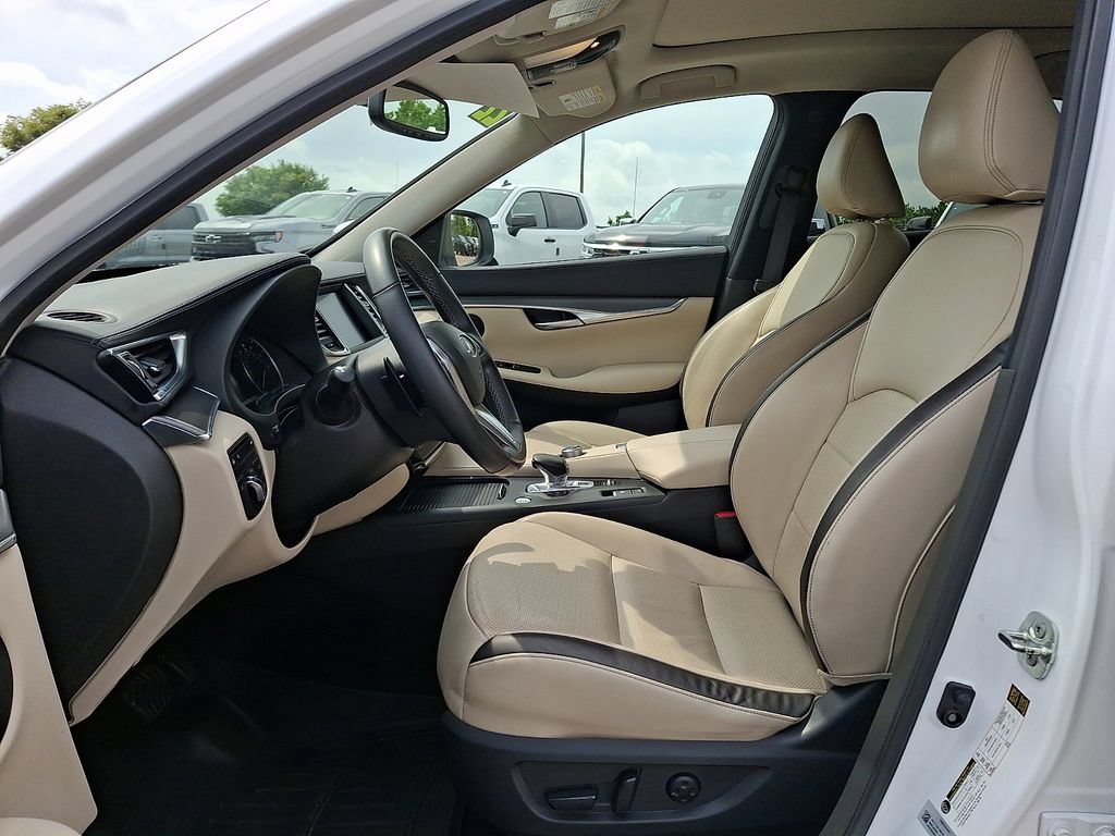 Used 2022 INFINITI QX50 Luxe AWD/4WD image 15