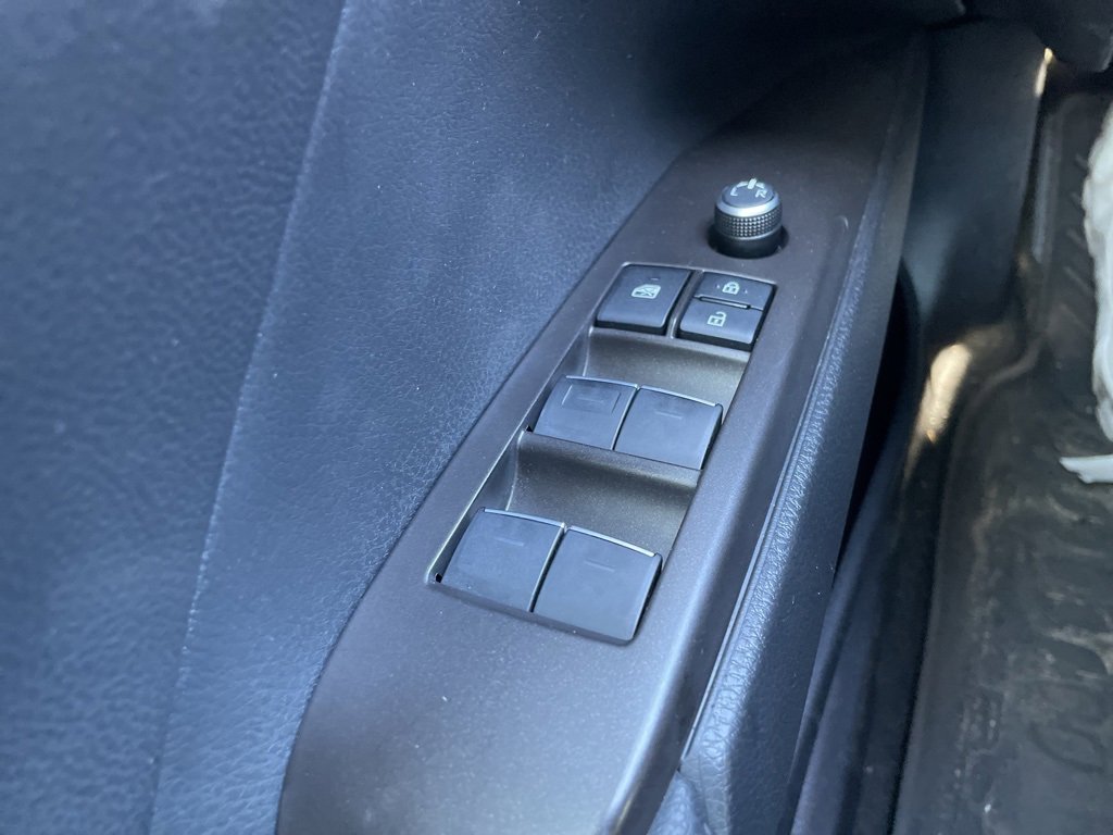 Used 2023 Toyota Camry XLE image 30