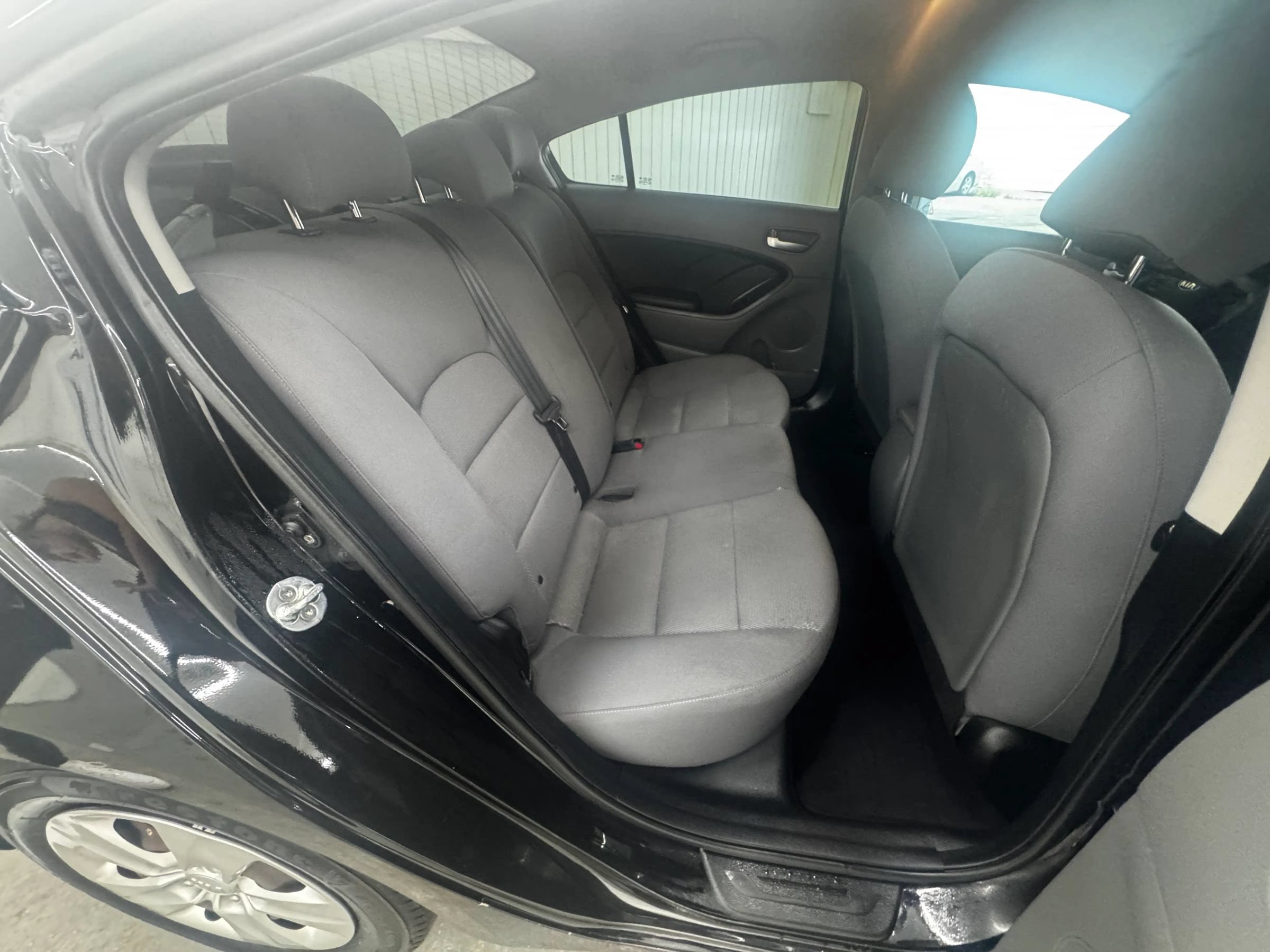 Used 2017 Kia Forte LX FWD image 11