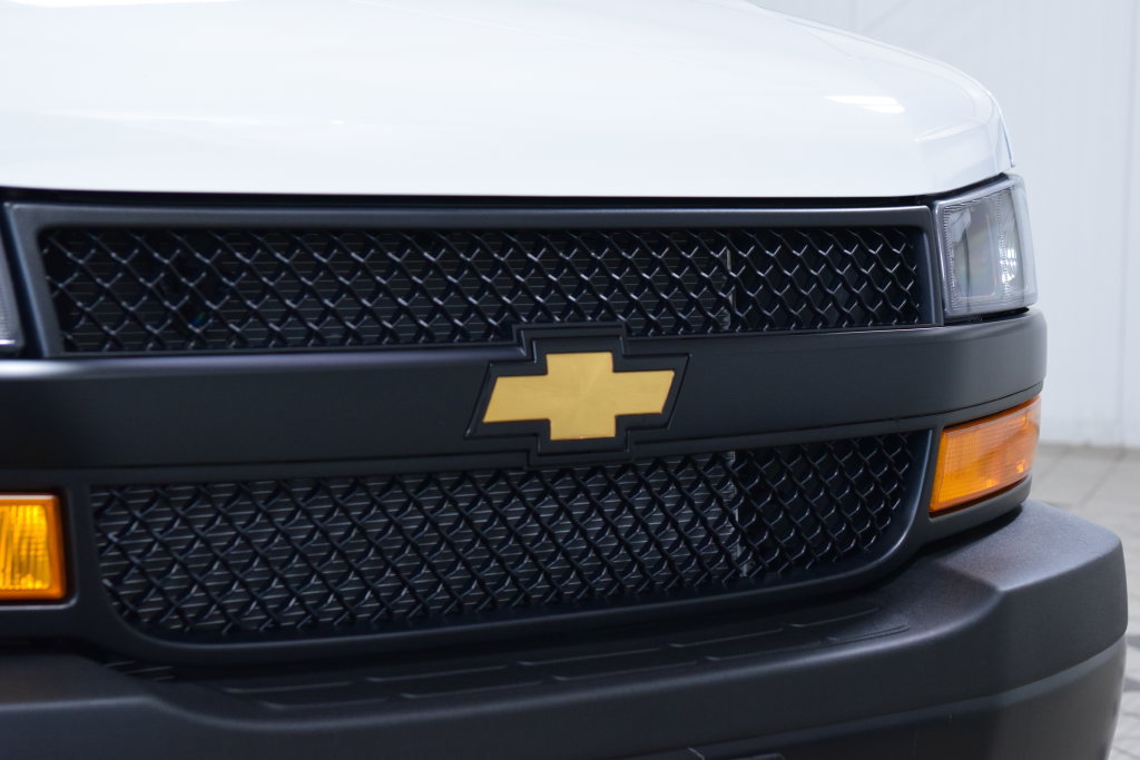 New 2026 Chevrolet Express 3500 LS RWD image 6