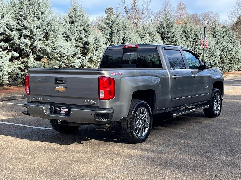 Used 2017 Chevrolet Silverado 1500 High Country image 24