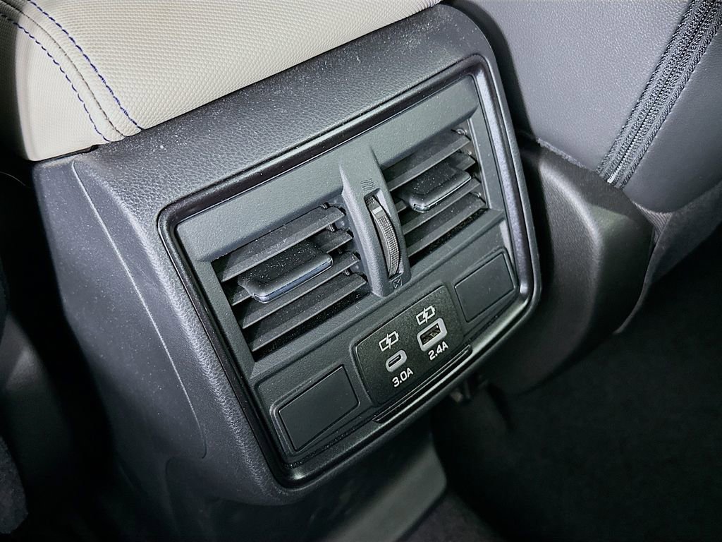 Certified 2025 Subaru Forester Limited image 34