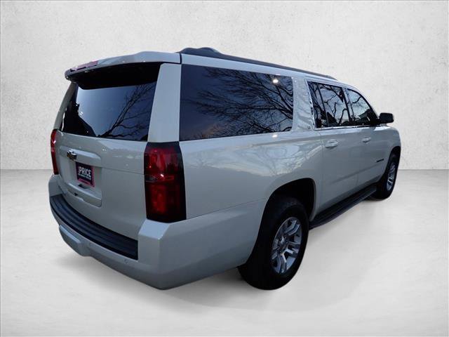 Used 2015 Chevrolet Suburban LT w/ Luxury Package image 4