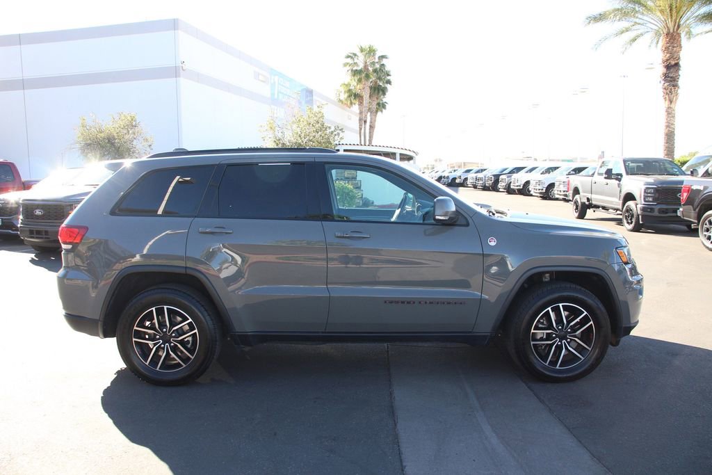 Used 2020 Jeep Grand Cherokee Trailhawk AWD/4WD image 10