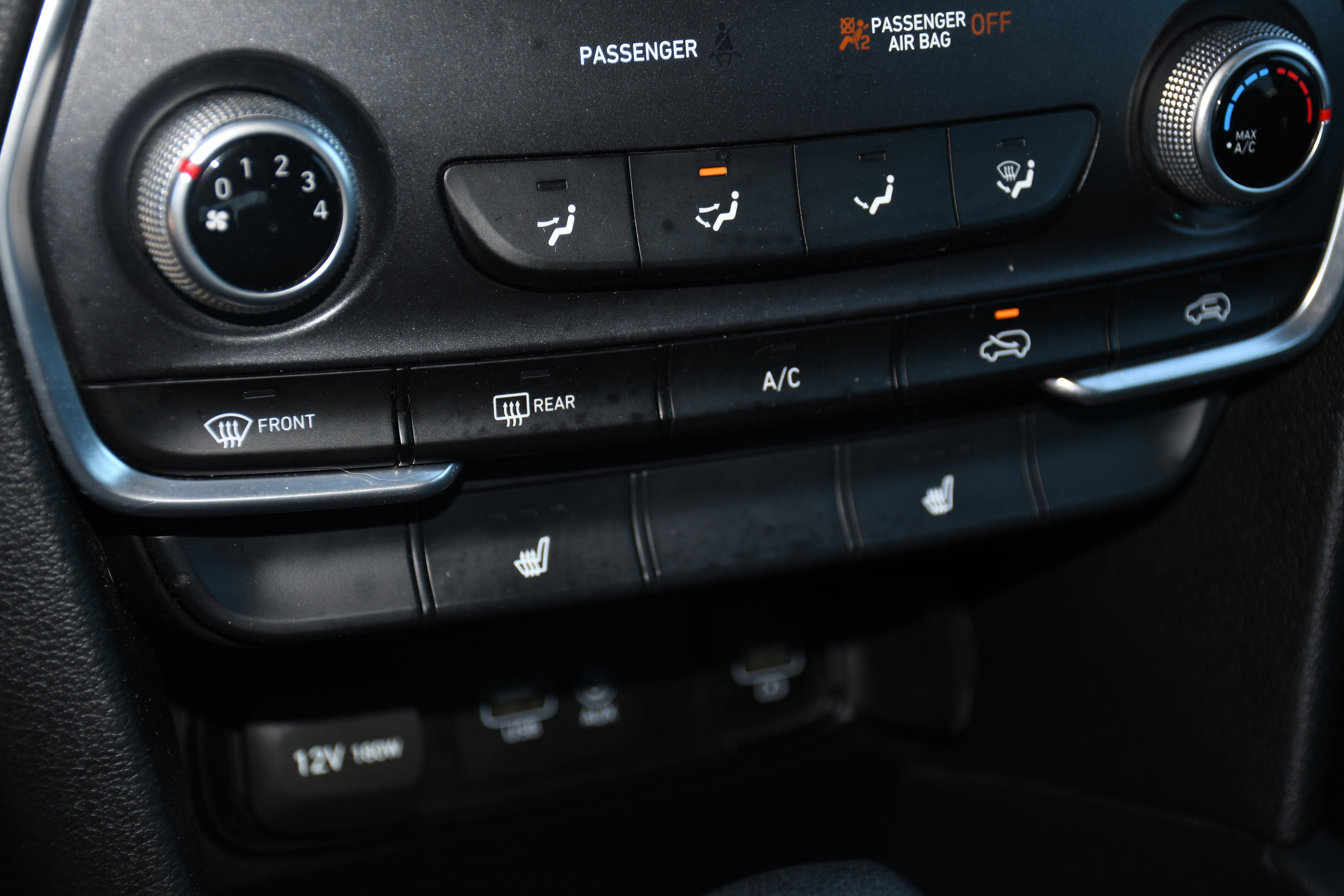 Used 2020 Hyundai Santa Fe SEL image 14