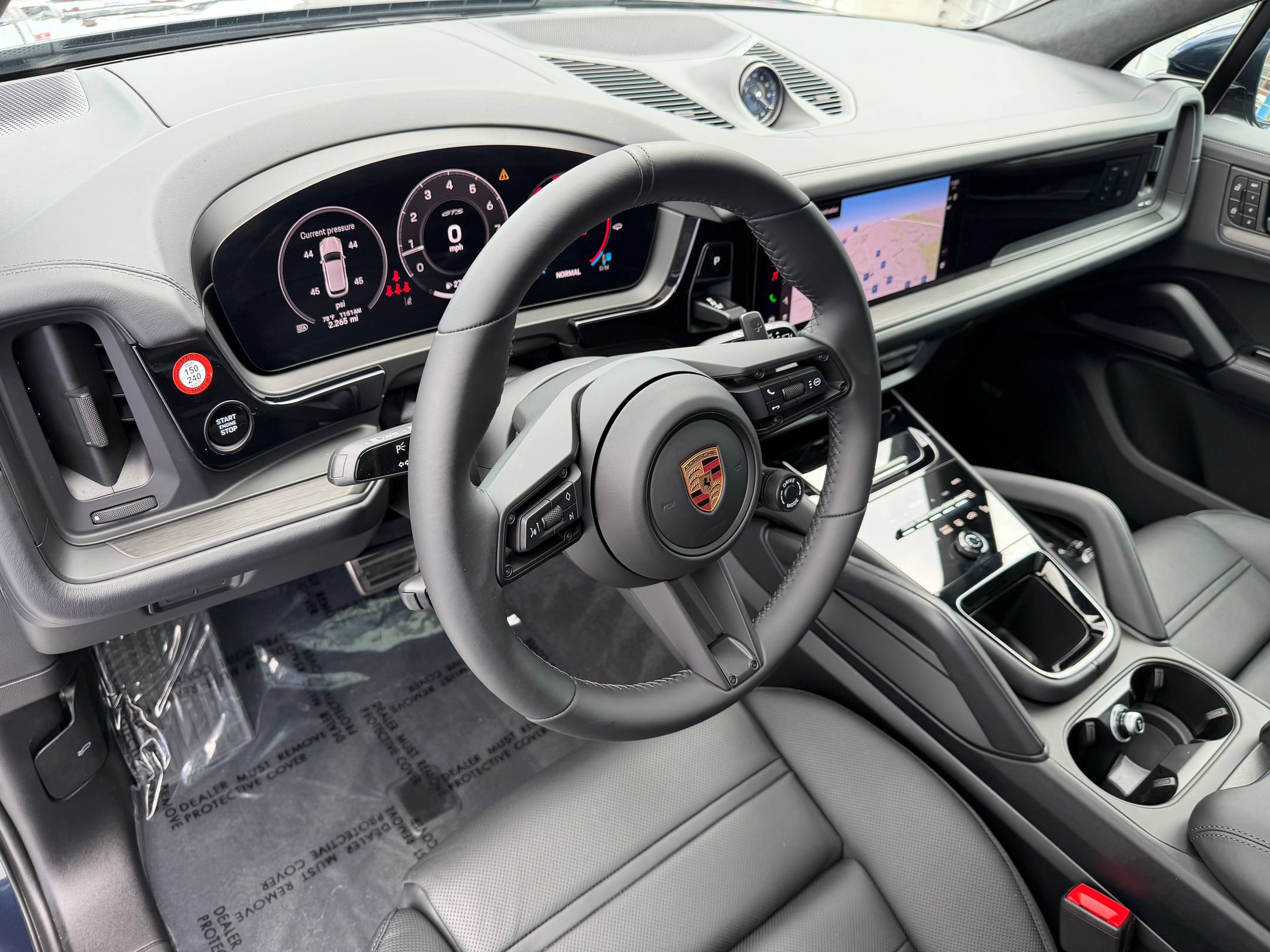 Certified 2026 Porsche Cayenne GTS AWD/4WD image 4