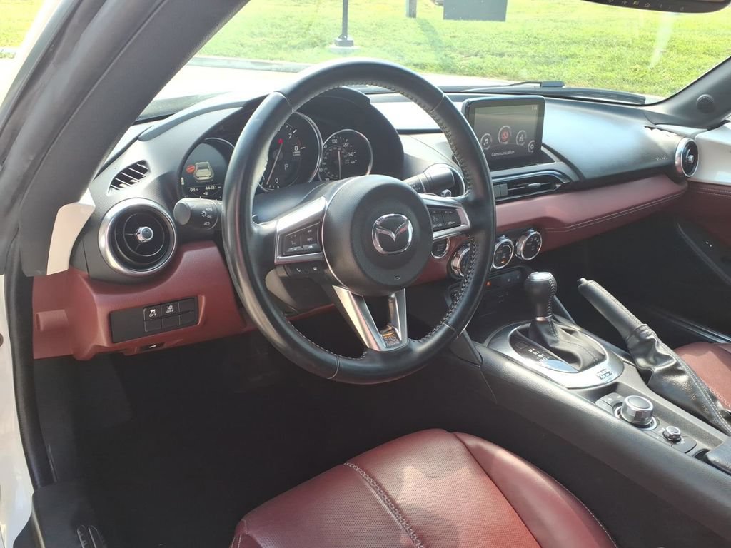 Used 2020 MAZDA MX-5 Miata RF Grand Touring RWD image 14