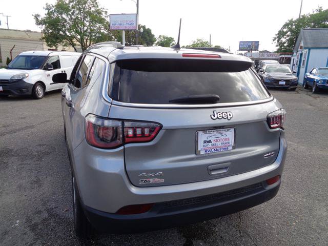 Used 2022 Jeep Compass Latitude w/ Convenience Group AWD/4WD image 12