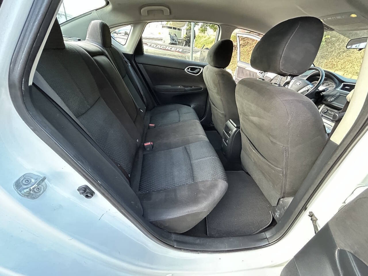Used 2015 Nissan Sentra SR w/ Navigation Package FWD image 25