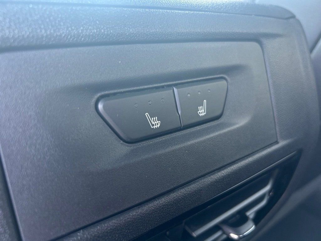 New 2025 Chevrolet Silverado EV LT image 15