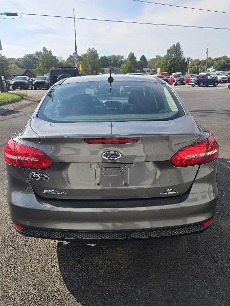 Used 2016 Ford Focus SE FWD image 5