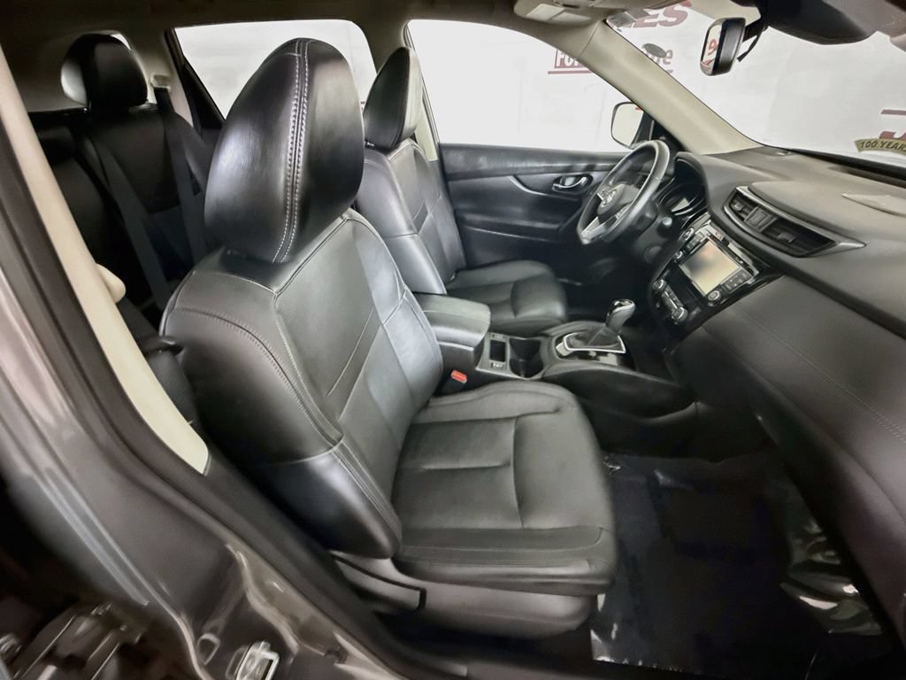 Used 2017 Nissan Rogue SL w/ SL Premium Package AWD/4WD image 33