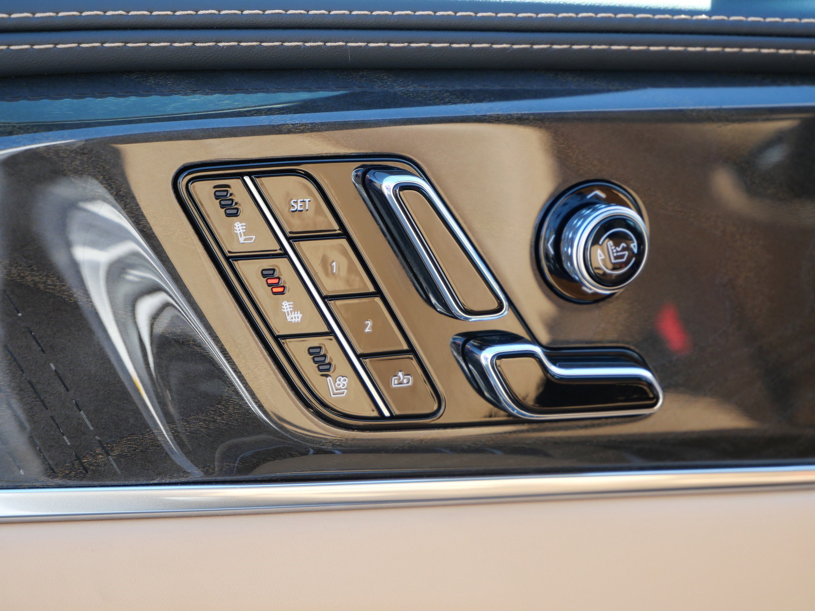 Certified 2025 Cadillac Escalade IQ Sport 2 AWD/4WD image 20