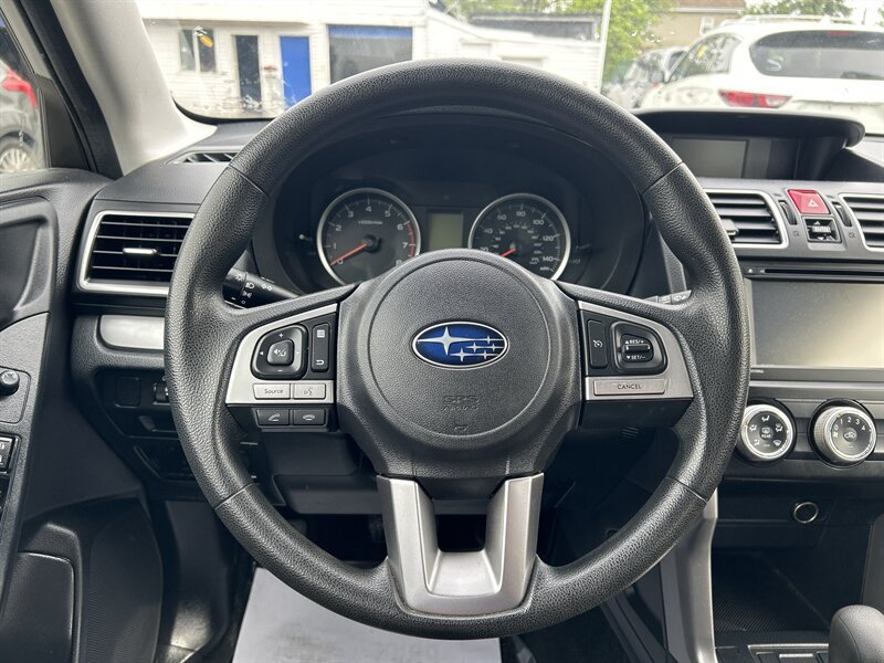 Used 2018 Subaru Forester 2.5i w/ Alloy Wheel Package AWD/4WD image 13