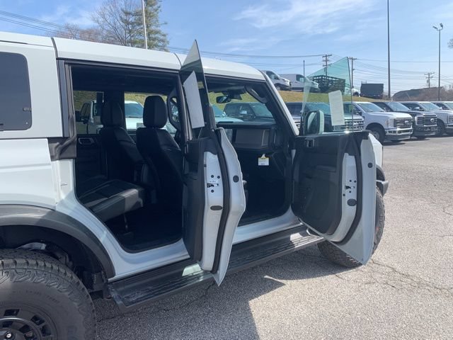 New 2026 Ford Bronco Outer Banks w/ Sasquatch Package AWD/4WD image 12