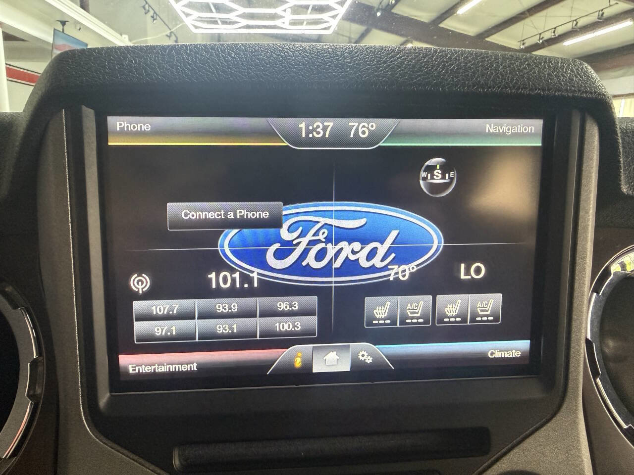 Used 2016 Ford F250 Lariat w/ Lariat Ultimate Package image 26