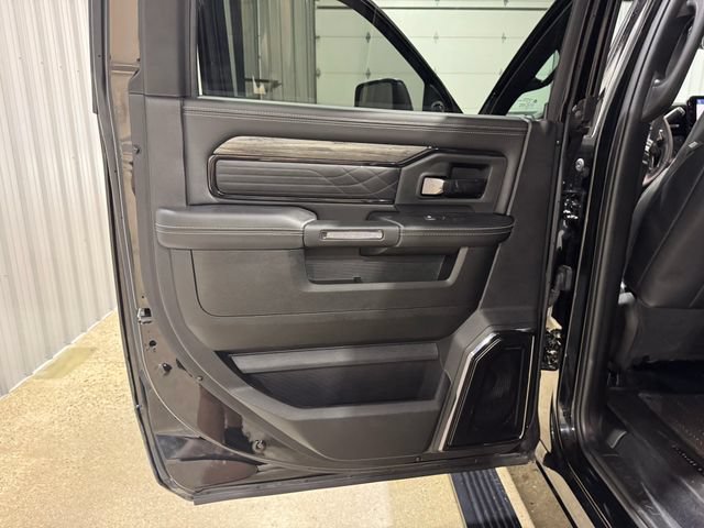 Used 2025 RAM 2500 Limited AWD/4WD image 20