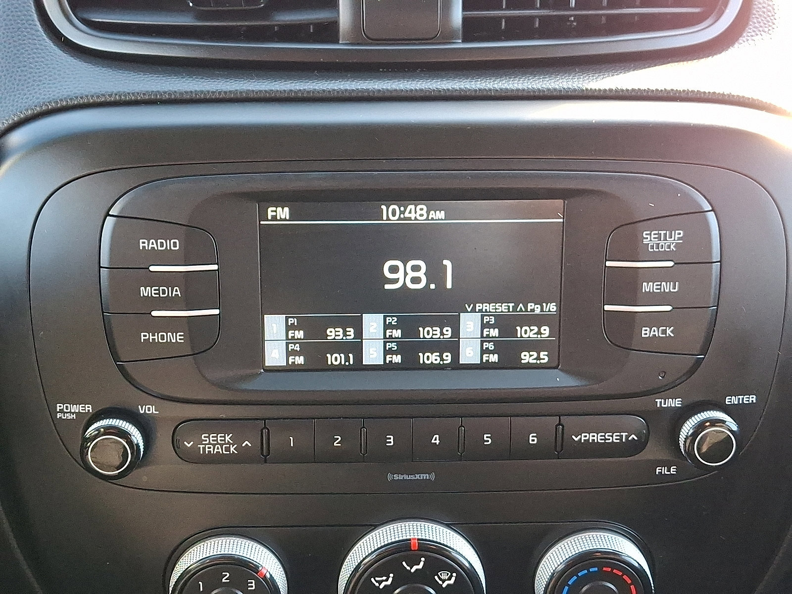 Used 2018 Kia Soul image 16