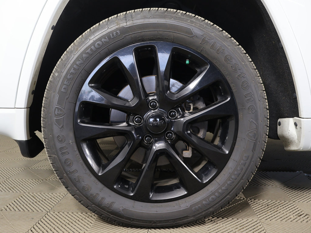 Used 2020 Jeep Grand Cherokee Altitude AWD/4WD image 19