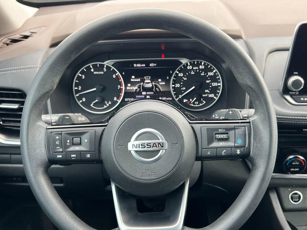 Used 2021 Nissan Rogue SV image 18