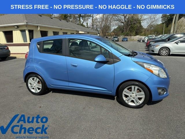 Used 2014 Chevrolet Spark LT image 2