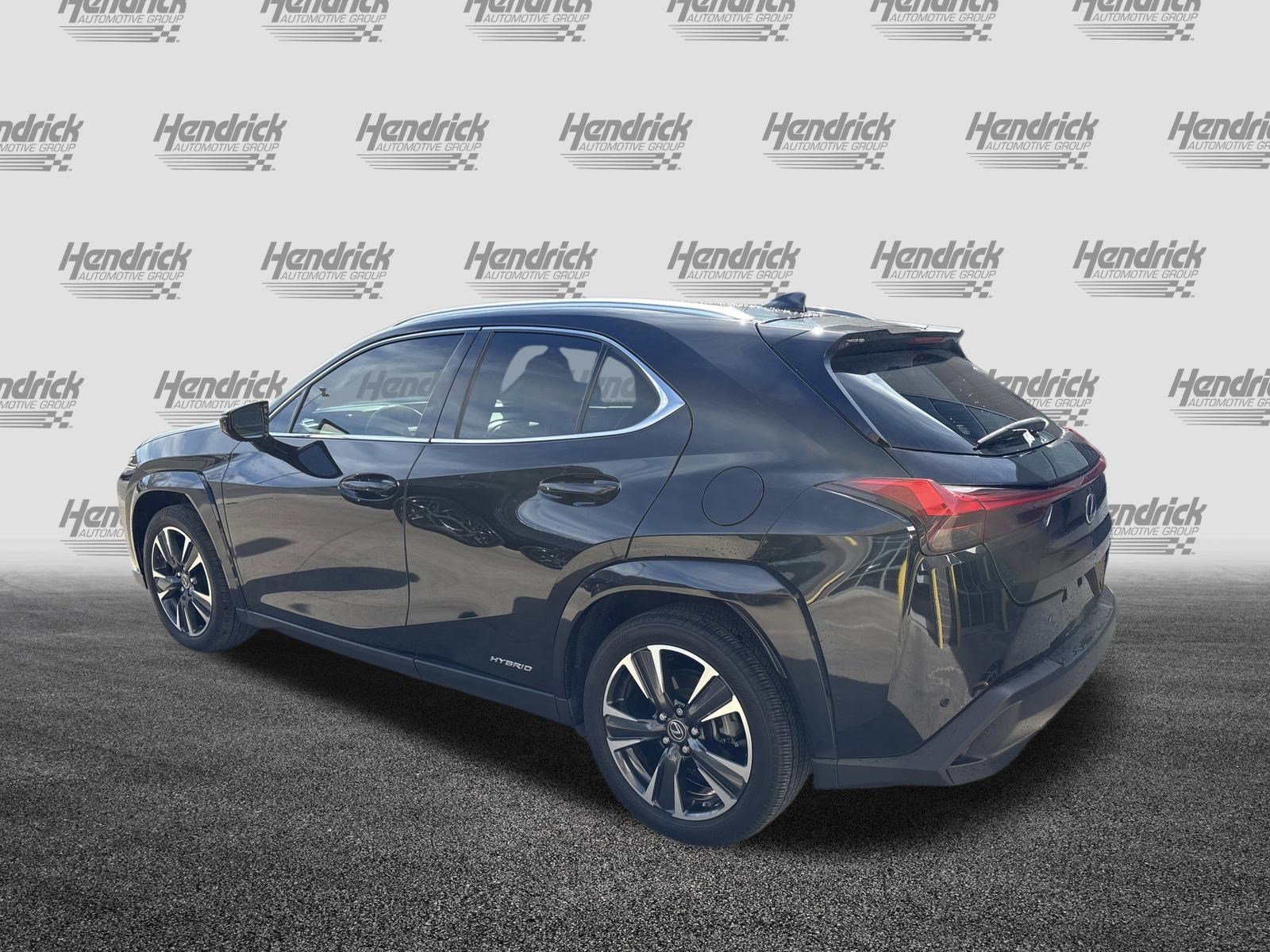 Used 2022 Lexus UX 250h w/ Premium Package image 8