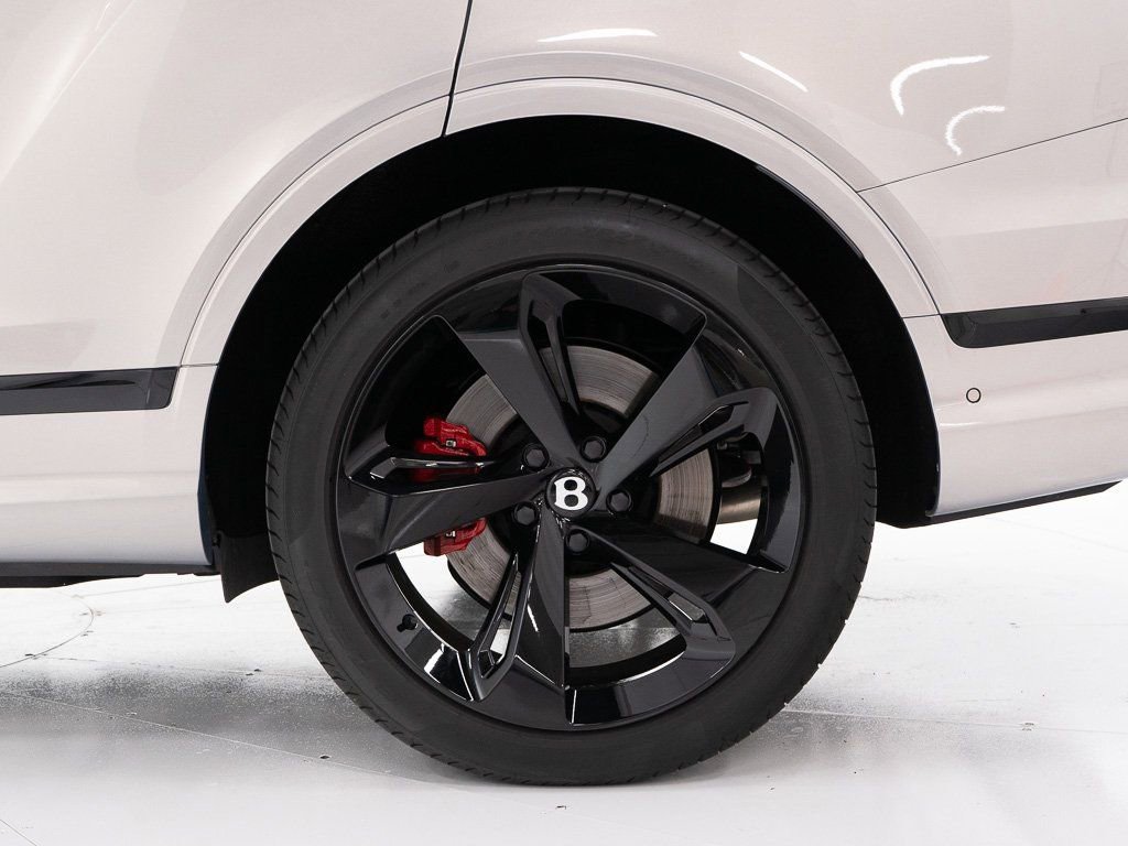 New 2025 Bentley Bentayga image 43
