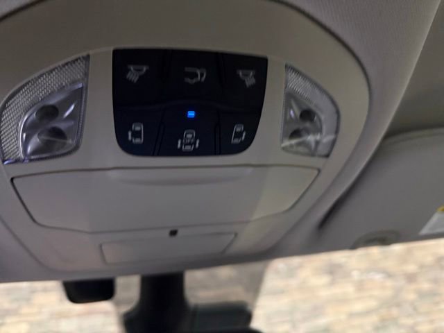 Used 2019 Chrysler Pacifica Touring-L Plus w/ Advanced Safetytec Group FWD image 26