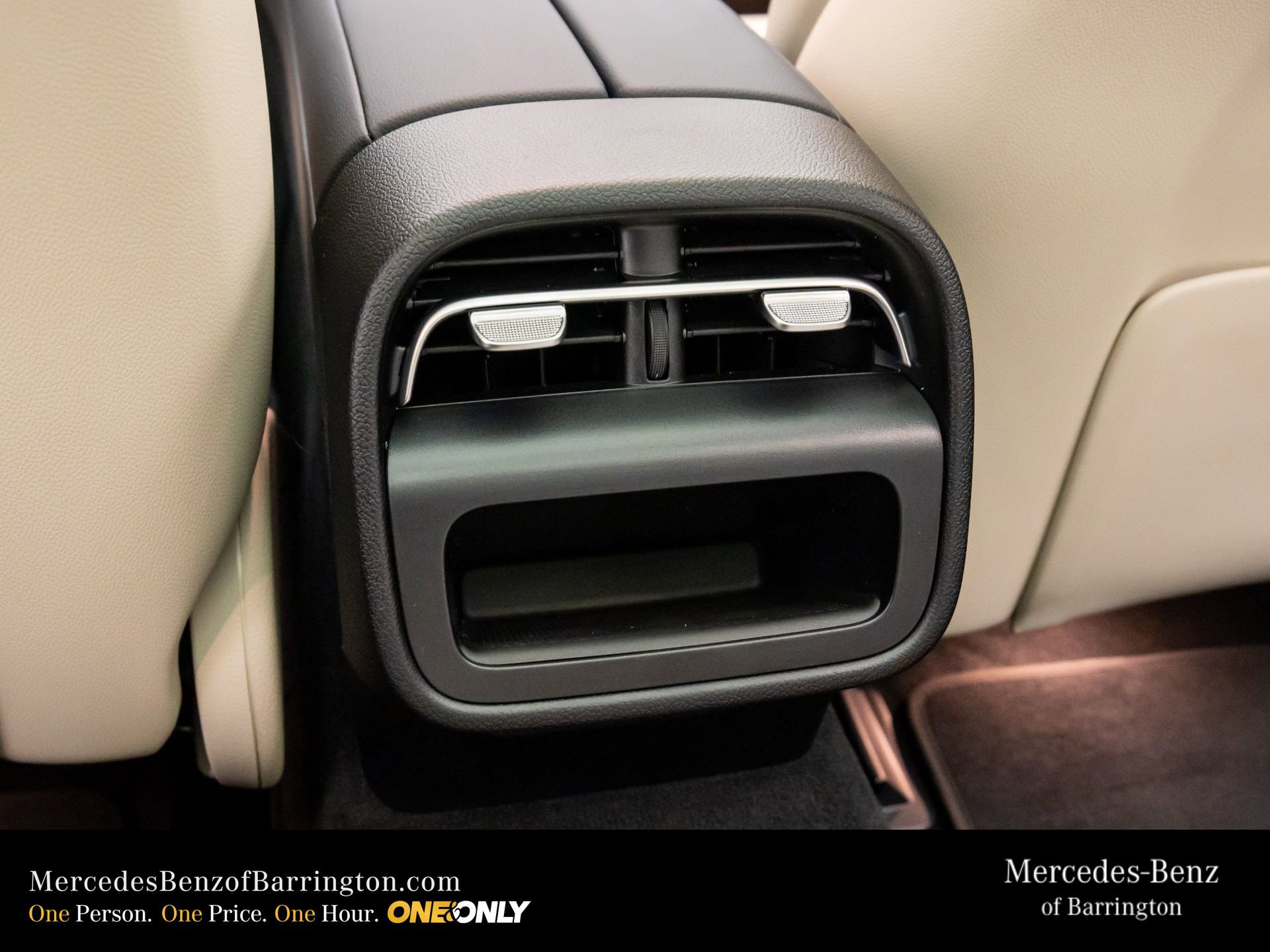 New 2026 Mercedes-Benz E 450 4MATIC Sedan image 18