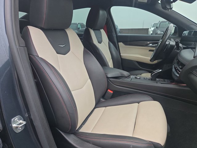 Used 2025 Cadillac CT5 V RWD image 20