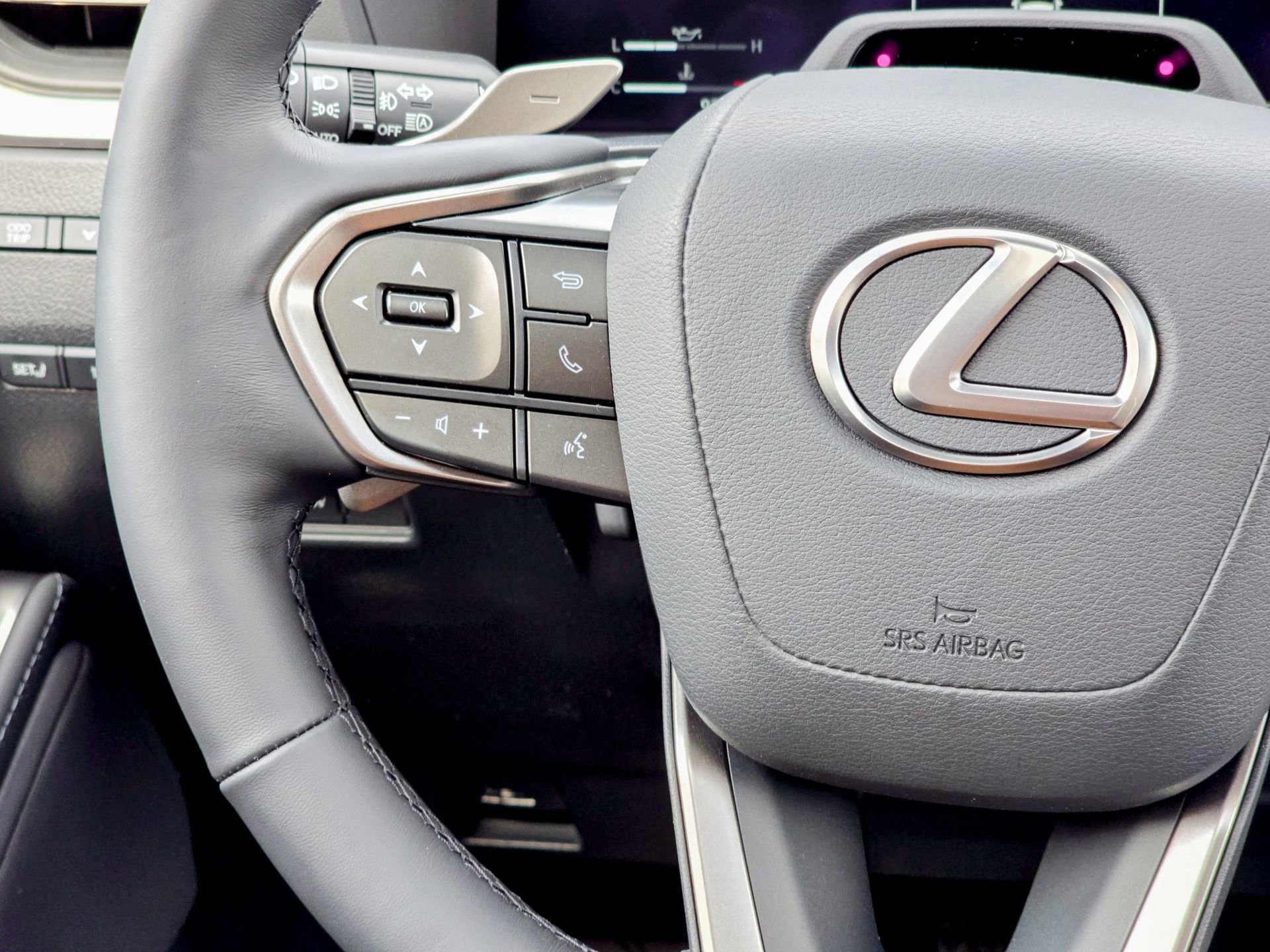 Used 2026 Lexus GX 550 w/ Accessory Package (2T) image 34