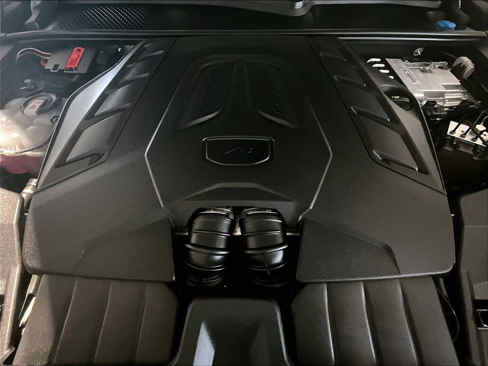 Used 2025 Porsche Cayenne GTS image 24