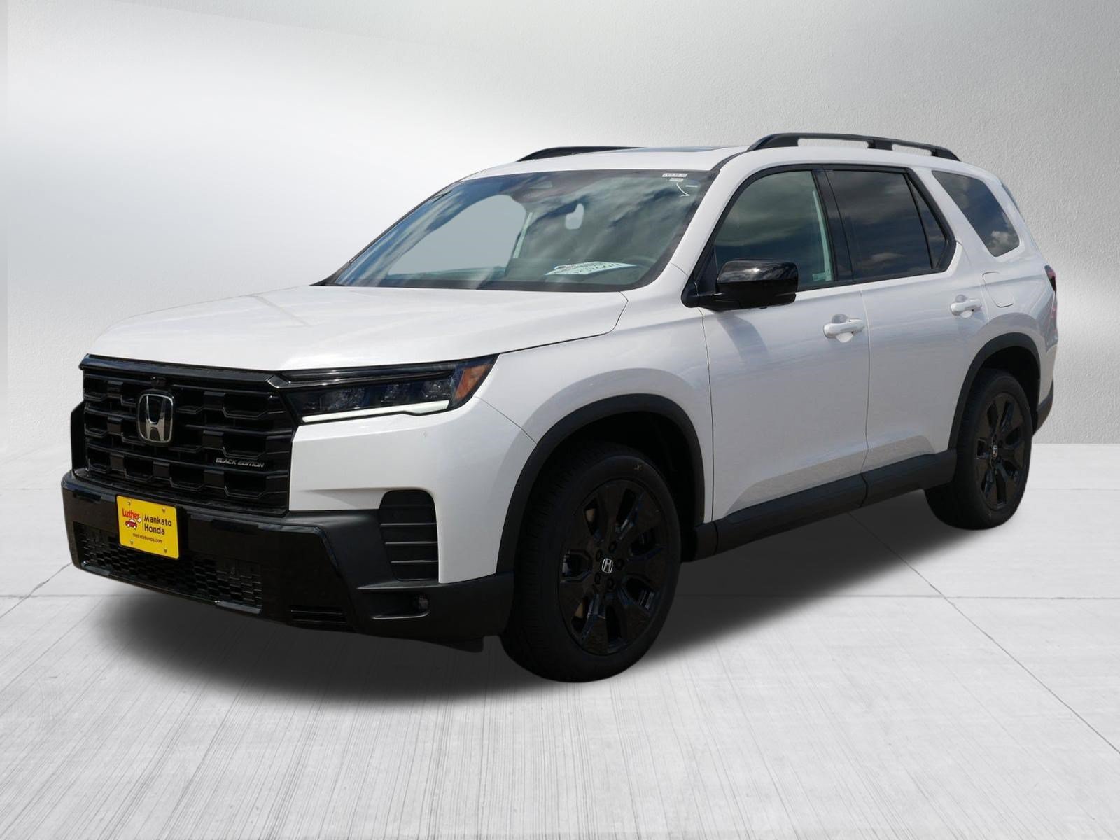 New 2026 Honda Pilot Black Edition image 2