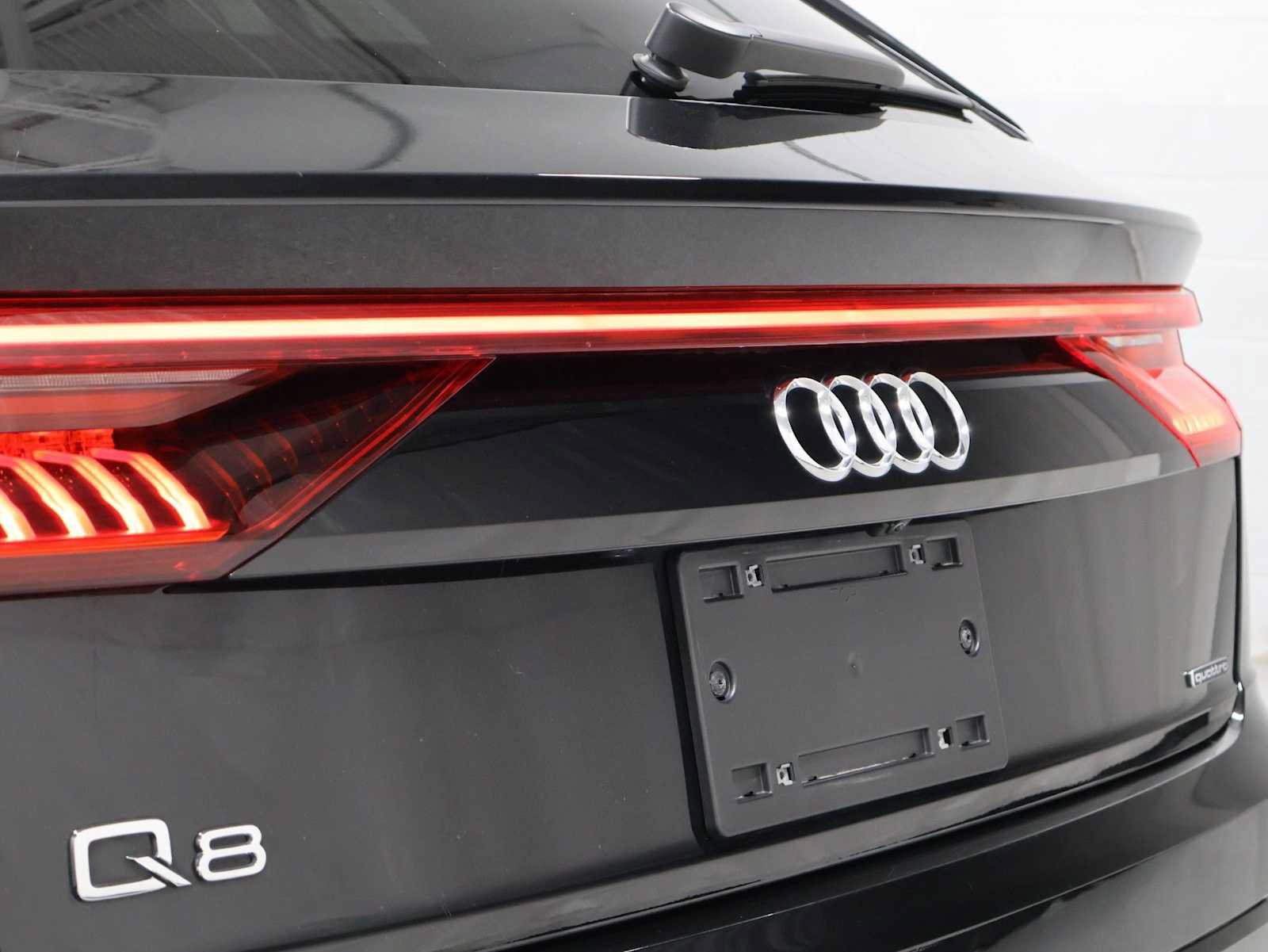 Used 2023 Audi Q8 Prestige w/ Prestige Package AWD/4WD image 8