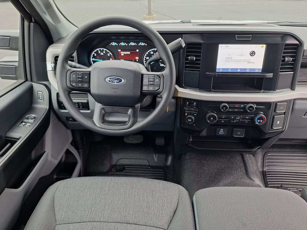 New 2026 Ford F250 XL w/ XL Chrome Package image 8