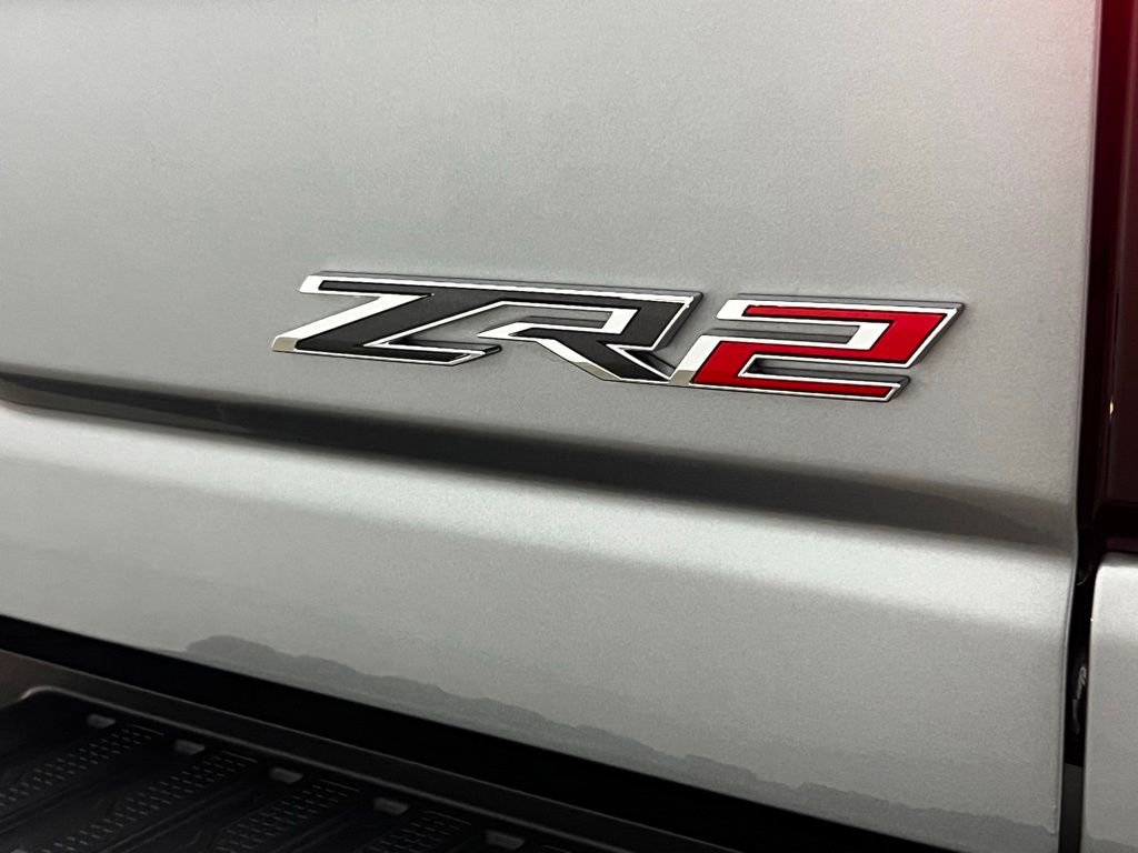 Used 2026 Chevrolet Silverado 2500 ZR2 AWD/4WD image 9
