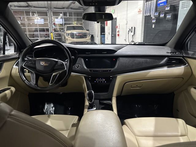 Used 2019 Cadillac XT5 AWD image 35