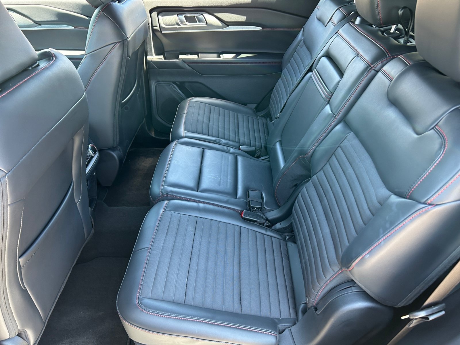 New 2026 Ford Explorer ST-Line RWD image 17
