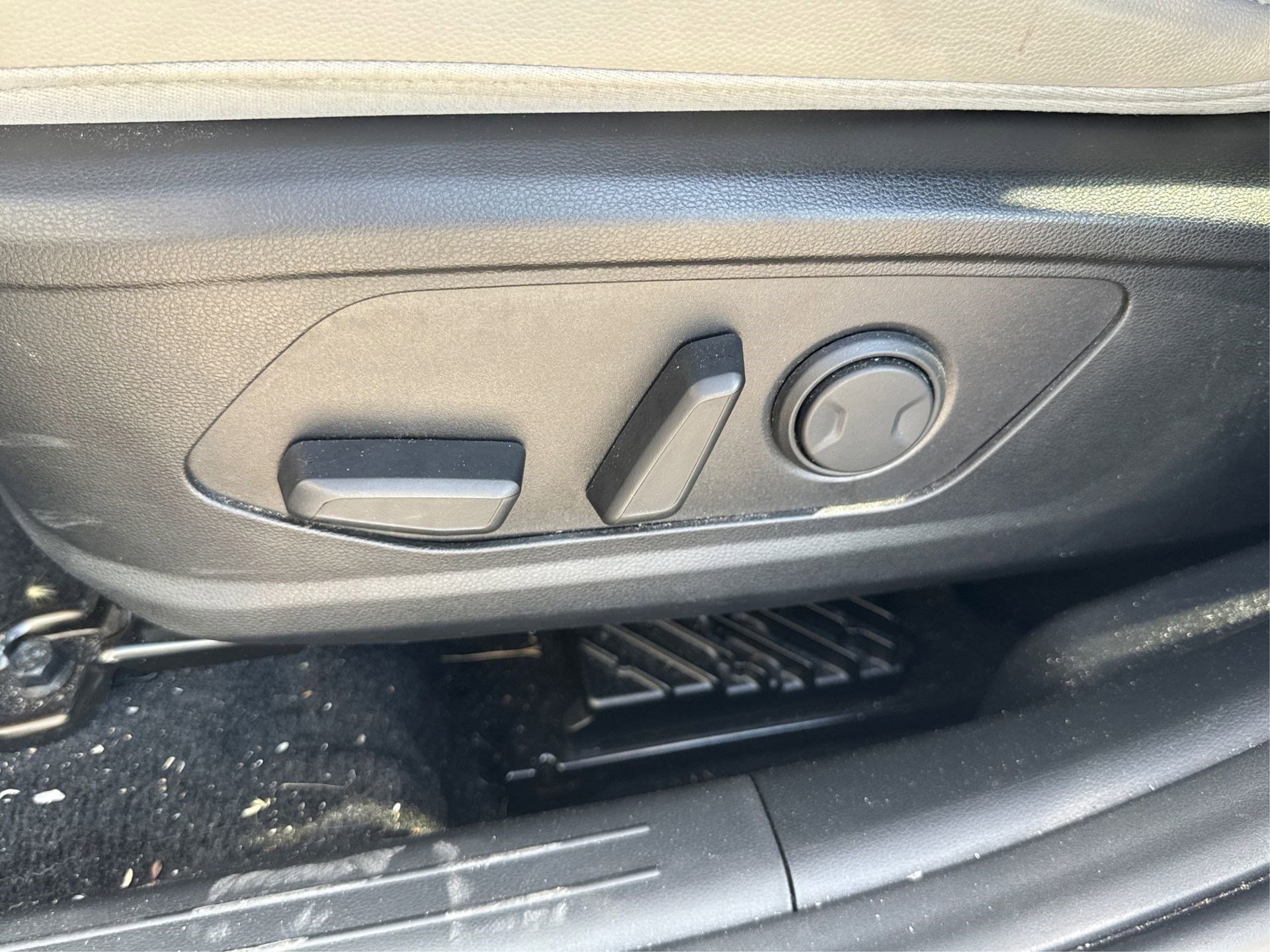 Used 2023 Hyundai Tucson Limited image 24