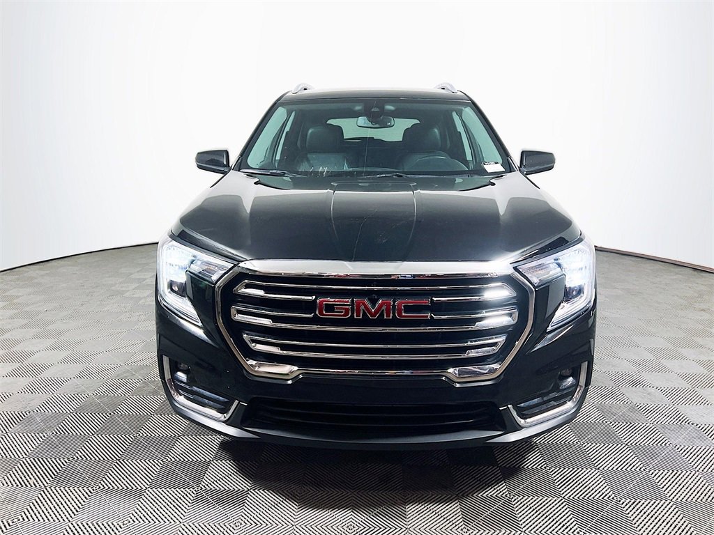 Used 2023 GMC Terrain SLT image 3