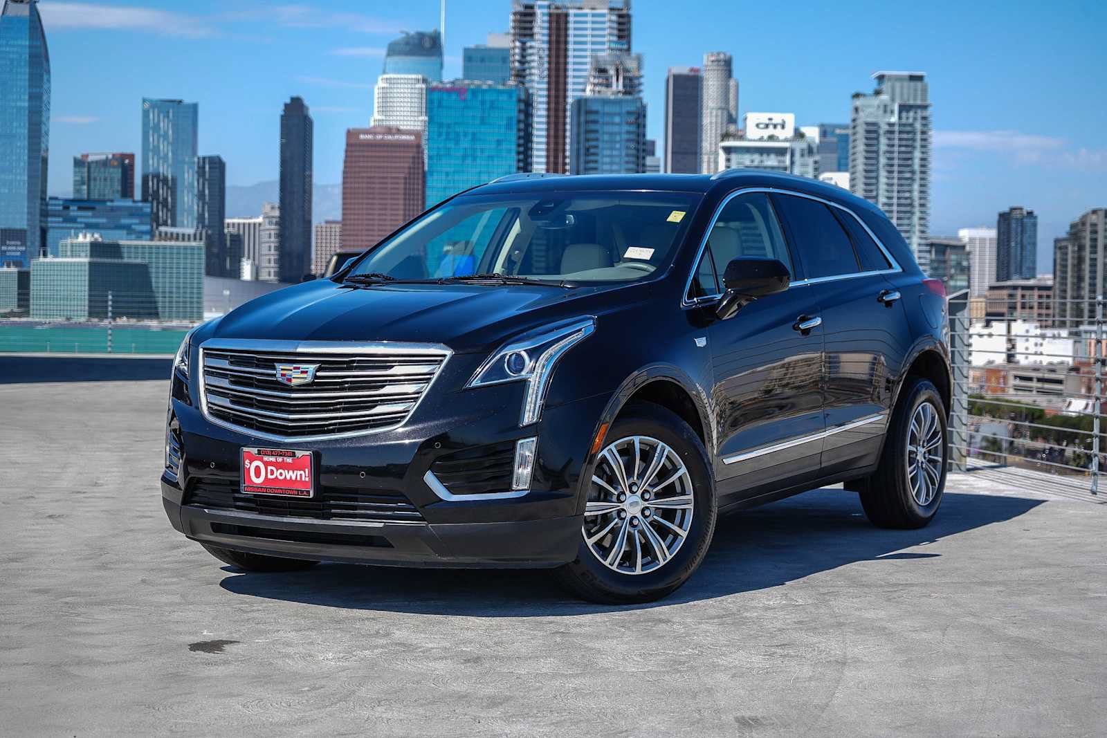 Used 2018 Cadillac XT5 Luxury w/ Driver Awareness Package AWD/4WD image 1