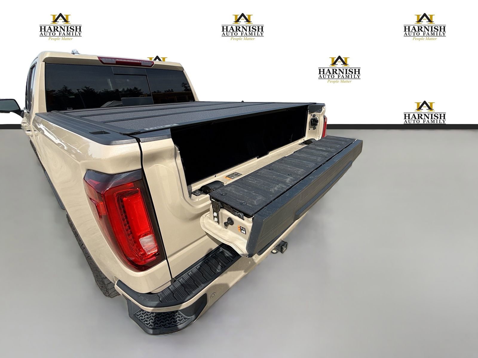 Used 2023 GMC Sierra 1500 AT4 w/ AT4 Premium Package AWD/4WD image 13