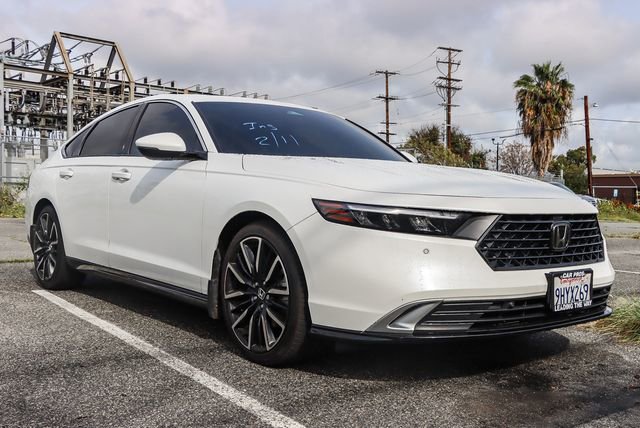 Used 2023 Honda Accord Touring video 2