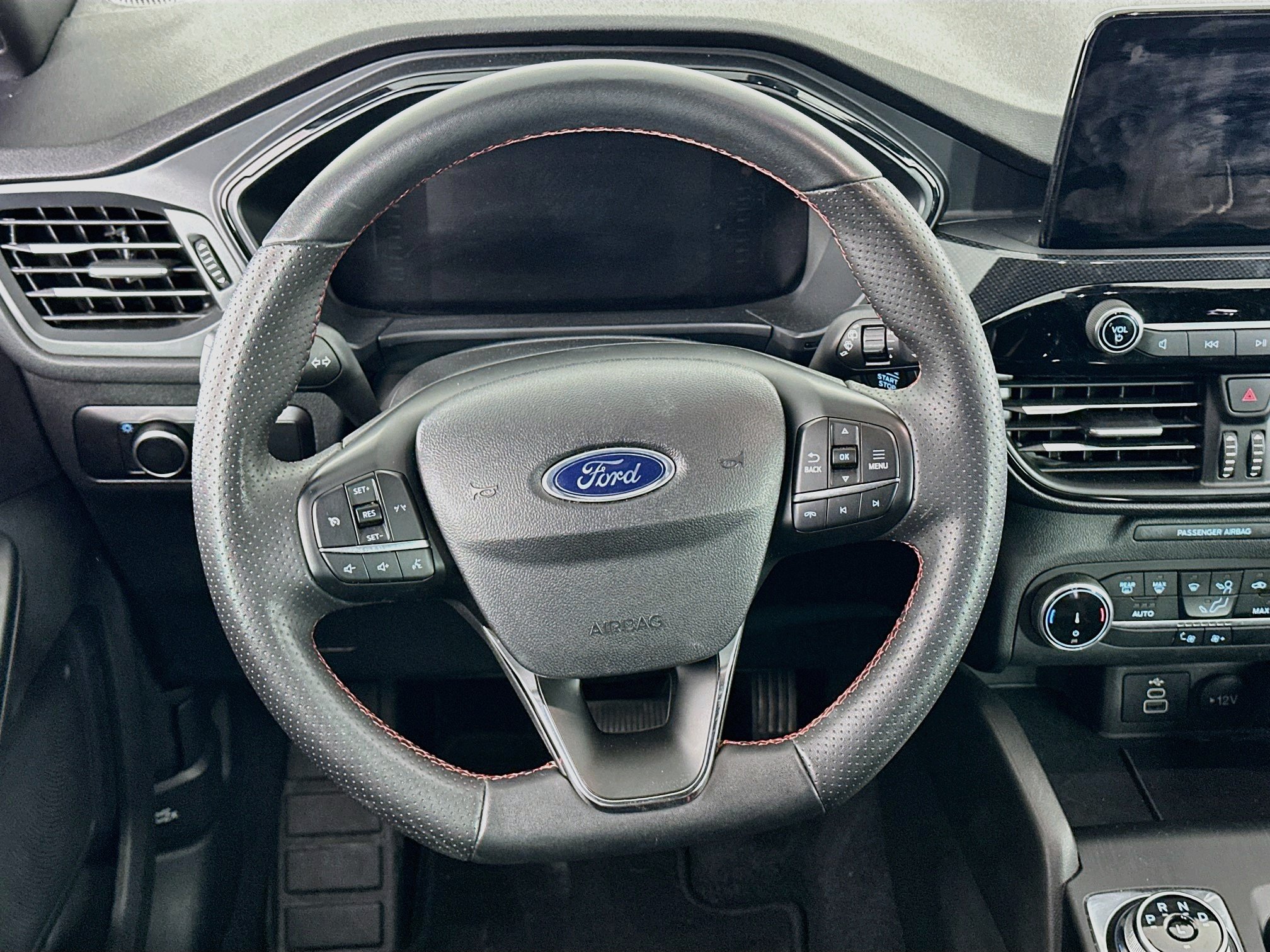 Used 2025 Ford Escape ST-Line FWD image 18