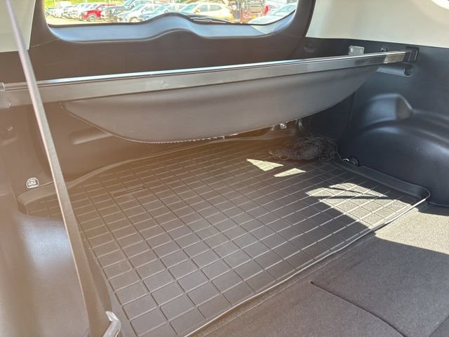 Used 2014 Toyota RAV4 LE AWD/4WD image 44