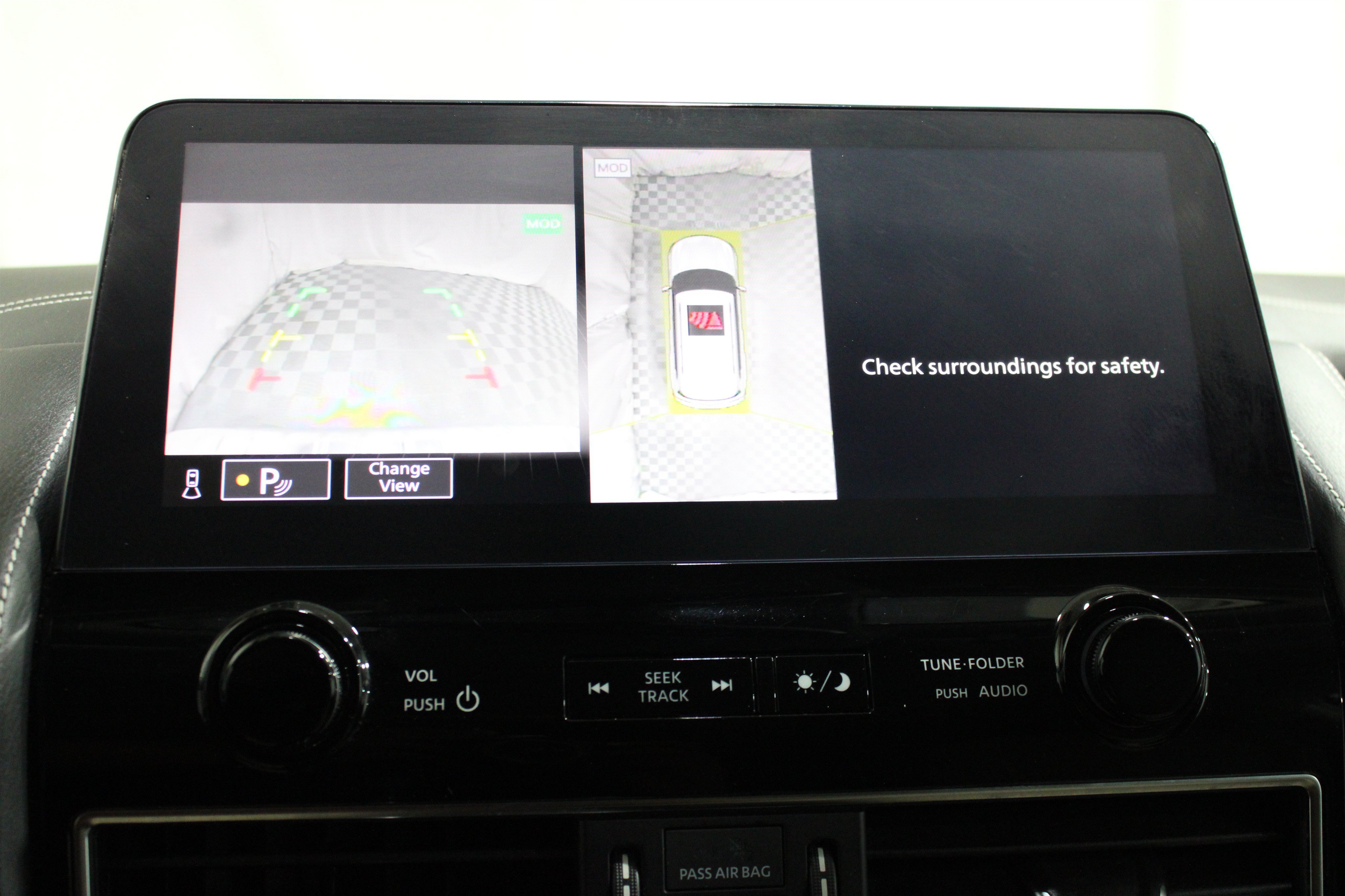 Used 2022 INFINITI QX80 Premium Select w/ All-Season Package RWD image 16