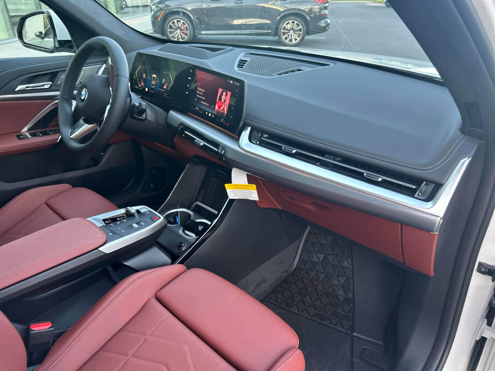 Used 2026 BMW X1 xDrive28i w/ Technology Package image 16