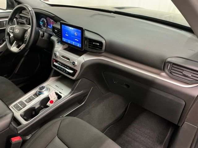 Used 2023 Ford Explorer XLT image 19