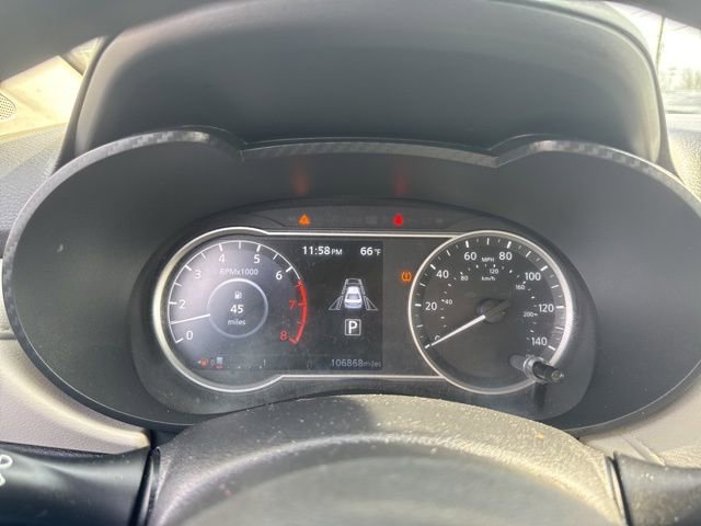 Used 2021 Nissan Versa SV image 20